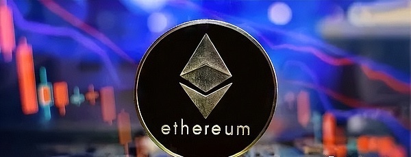 比特币再现疯牛行情：ETF春风能否吹出下一个巅峰？